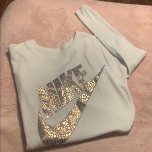 nike long sleeve